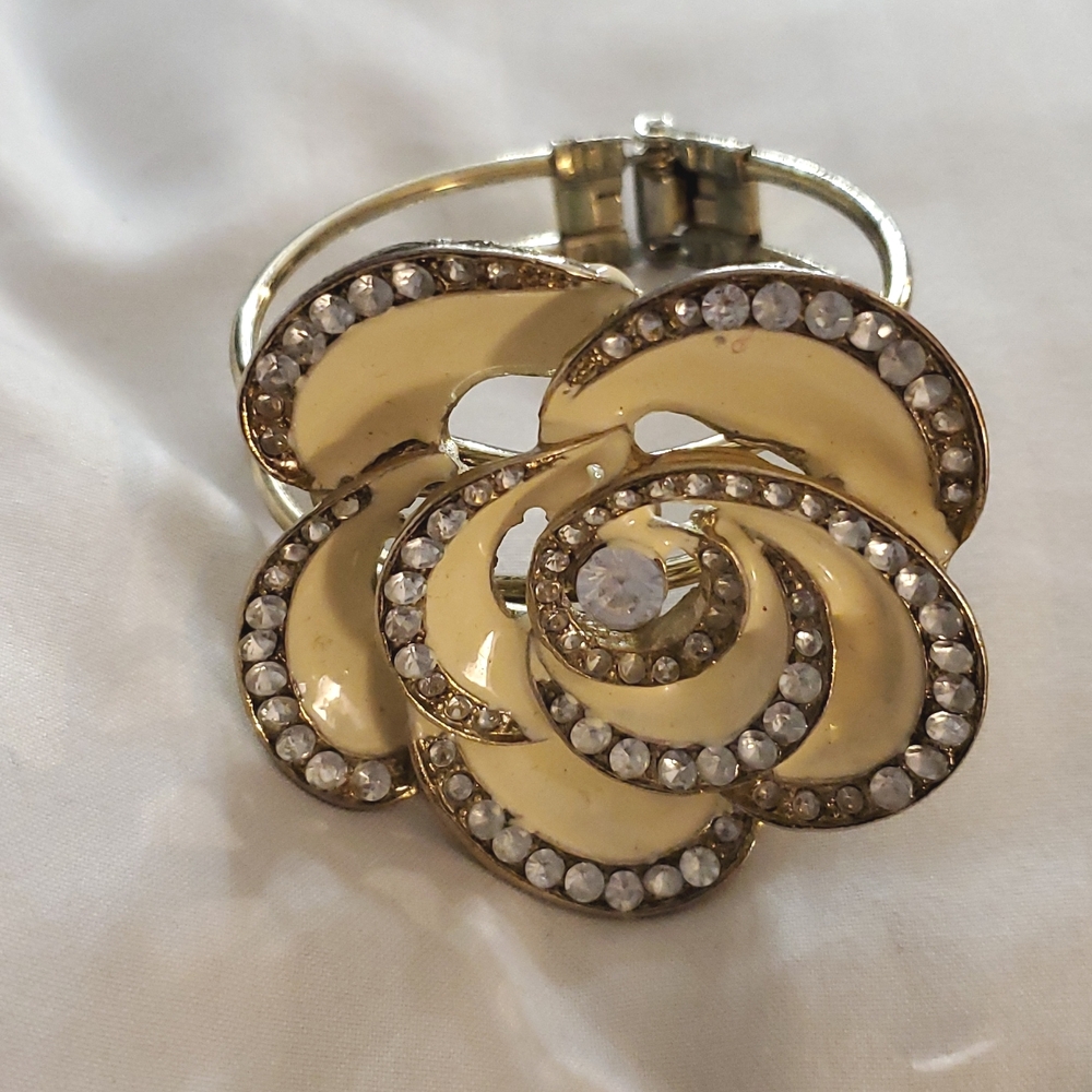 Flower Bracelet